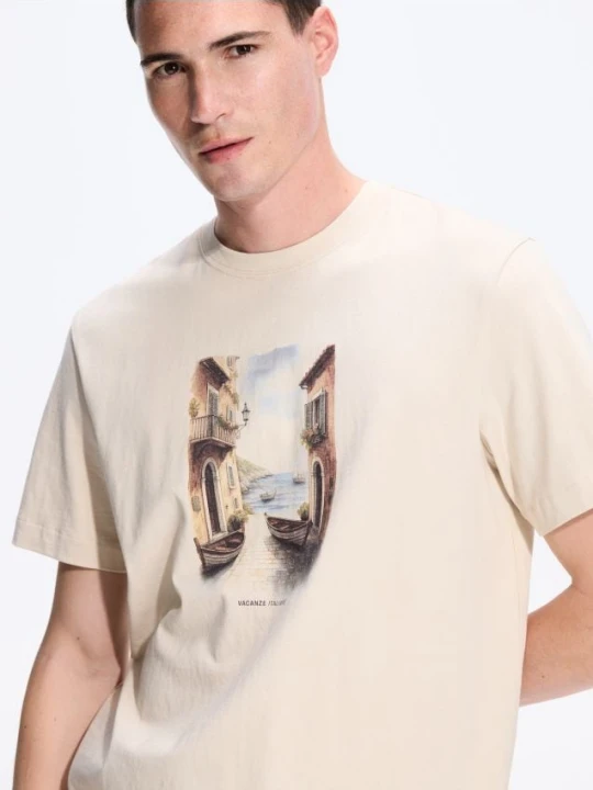 Zdjęcie produktu Reserved - T-shirt regular z nadrukiem - beżowy
