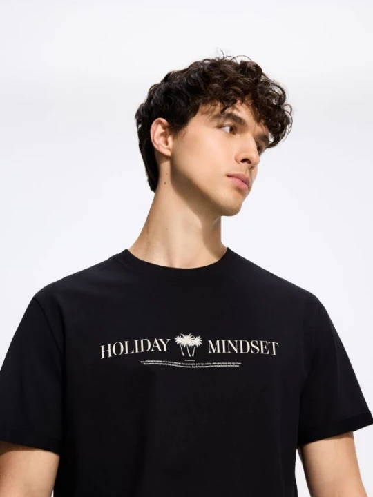 Zdjęcie produktu Reserved - T-shirt regular z nadrukiem - czarny