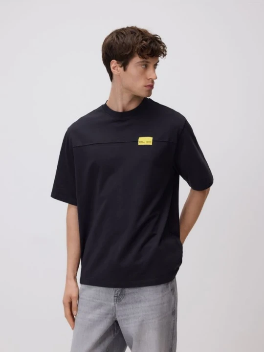 Zdjęcie produktu Reserved - T-shirt relaxed fit - czarny