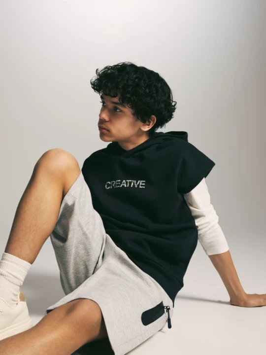 Zdjęcie produktu Reserved - T-shirt z kapturem - czarny