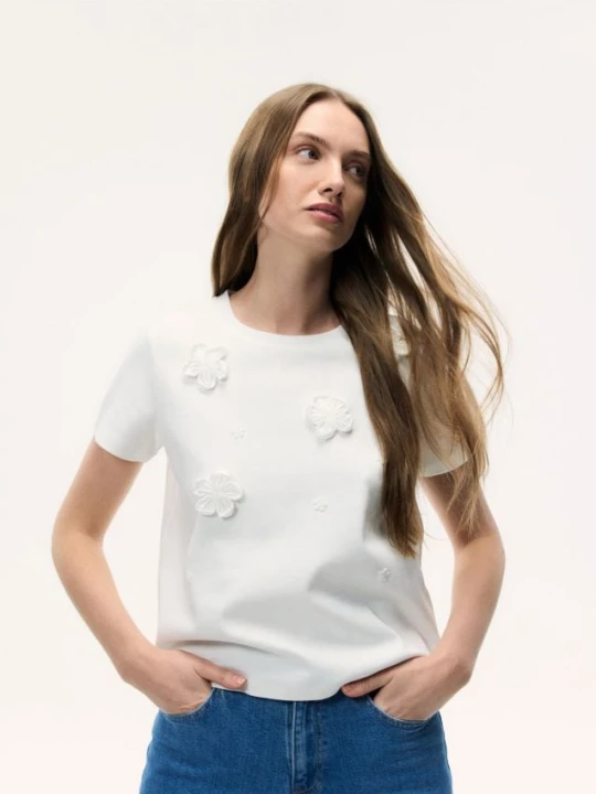 Zdjęcie produktu Reserved - T-shirt z kwiatową aplikacją - złamana biel