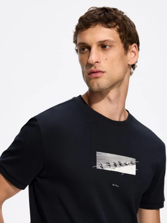 Zdjęcie produktu Reserved - T-shirt z nadrukiem Kosycarz - czarny
