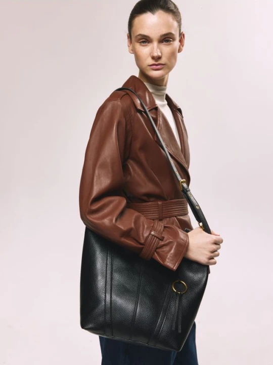 Zdjęcie produktu Reserved - Torebka shopper z zawieszką - czarny