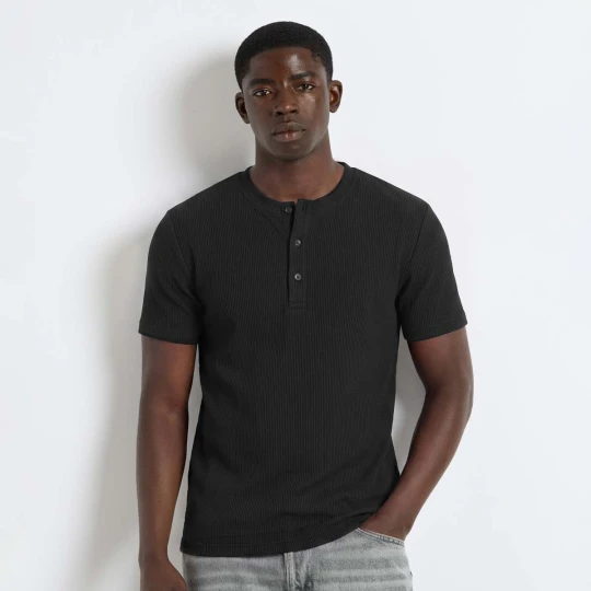 Zdjęcie produktu Rib Henley T-Shirt Burocs czarny