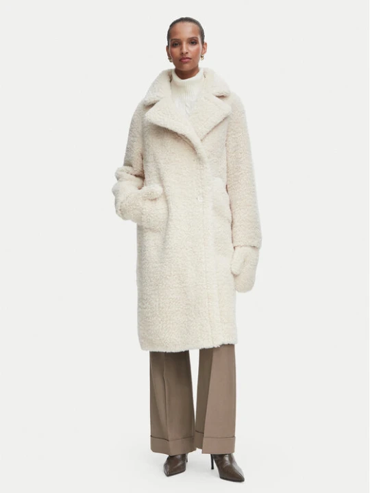 Zdjęcie produktu Rinascimento Kożuch sztuczny CFC0127146003 Kremowy Oversize