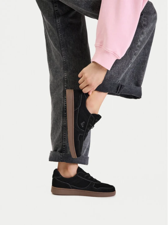 Zdjęcie produktu Roxy Sneakersy EOBR-RLY-2606 Czarny