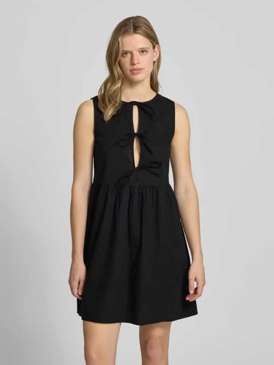 Zdjęcie produktu Rozkloszowana sukienka koszulowa z czystej bawełny model 'JOLLY' Pieces Czarny