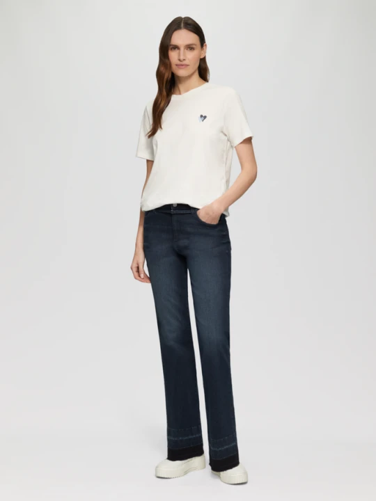 Zdjęcie produktu Rozkloszowane dżinsy / Slim Fit / Średni stan / Nogawka Bootcut / Pasek s.Oliver niebieski