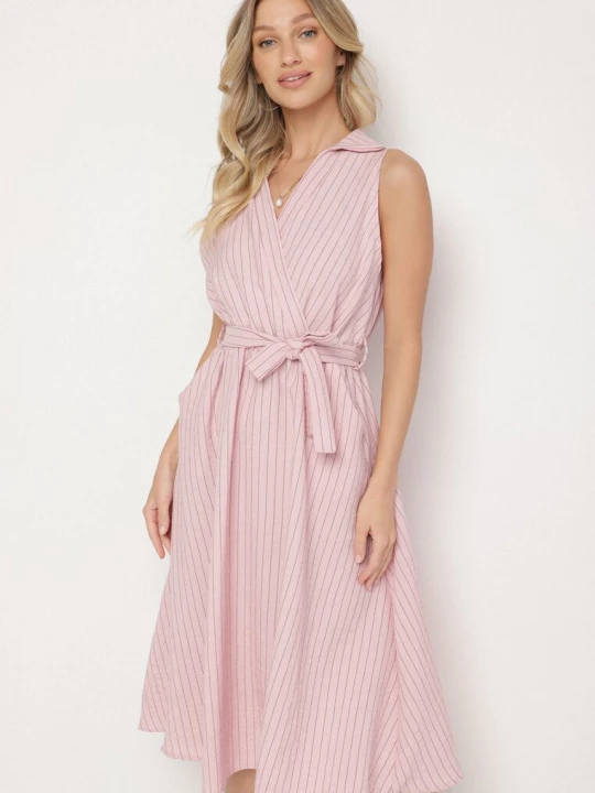 Zdjęcie produktu Różowa Sukienka o Koszulowym Kroju Bez Rękawów z Wiązanym Paskiem Liriora New Collection