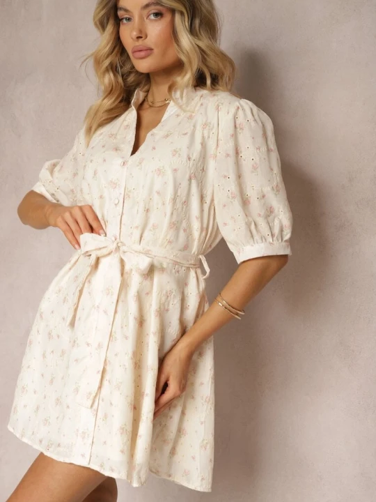 Zdjęcie produktu Beżowo-Różowa Trapezowa Sukienka o Kroju Koszulowym Ozdobiona Materiałowym Paskiem w Talii Darnagia Retro & Icone