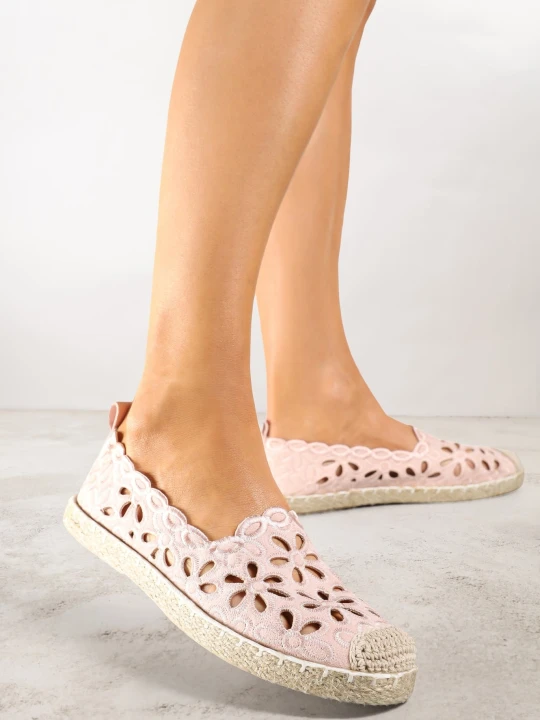 Zdjęcie produktu Różowe Espadryle Vices Ozdobione Ażurowym Wzorem i Ozdobną Plecionką Arivosa