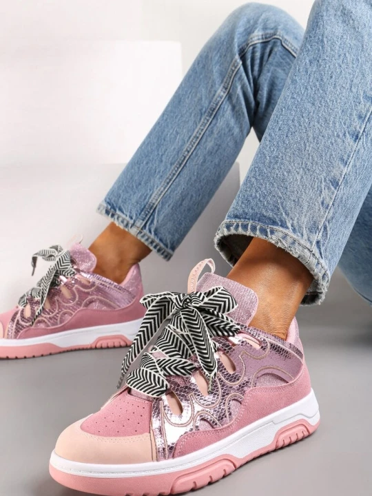 Zdjęcie produktu Różowe Sneakersy Ozdobione Brokatem z Oryginalnym Sznurowaniem Patricie