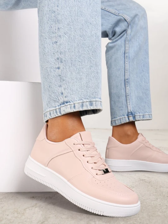 Zdjęcie produktu Różowe Sznurowane Sneakersy Ozdobione Perforacją Ellemisa