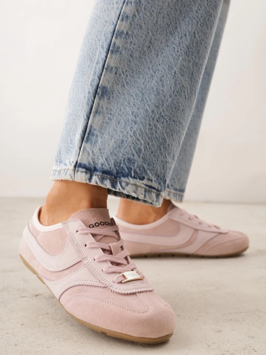 Zdjęcie produktu Różowe Zamszowe Sneakersy w Stylu Kultowych Tenisówek Sorisana Goodin