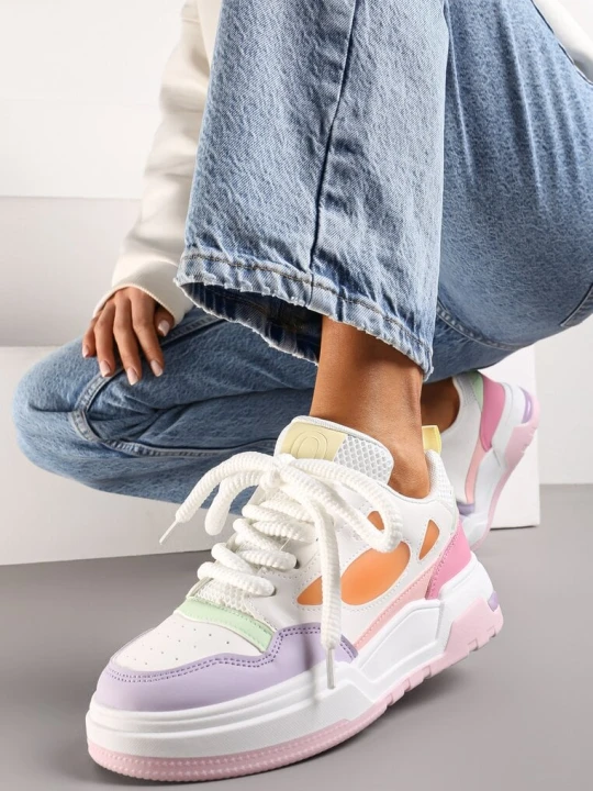 Zdjęcie produktu Biało-Fioletowe Sneakersy na Niskiej Platformie z Grubymi Sznurowadłami Vansyla