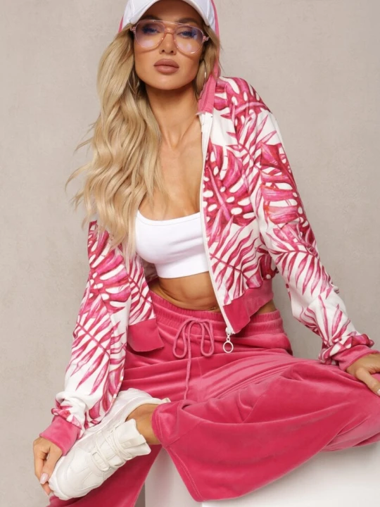 Zdjęcie produktu Różowy Komplet Dresowy Welurowy Bluza z Kapturem i Florystycznym Printem oraz Szerokie Luźne Spodnie Raiantise