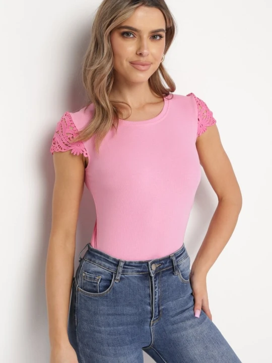 Zdjęcie produktu Różowy Top z Prążkowanej Dzianiny z Koronkową Wstawką Ravile Fashion