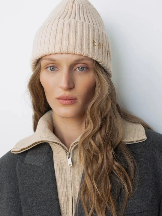 Zdjęcie produktu Ruslan Baginskiy czapka wełniana Beanie beżowy