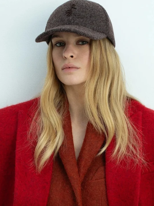 Zdjęcie produktu Ruslan Baginskiy czapka z daszkiem brązowy