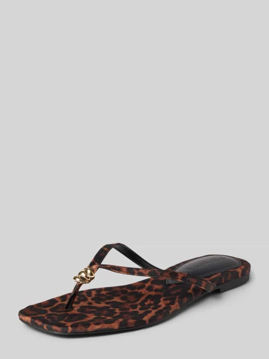 Zdjęcie produktu Sandał z naturalnej skóry model 'Maliyah' Steve Madden Czarny