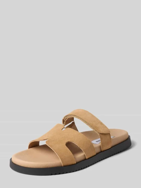 Zdjęcie produktu Sandałki ze skóry model 'Missile' Steve Madden Piaskowy