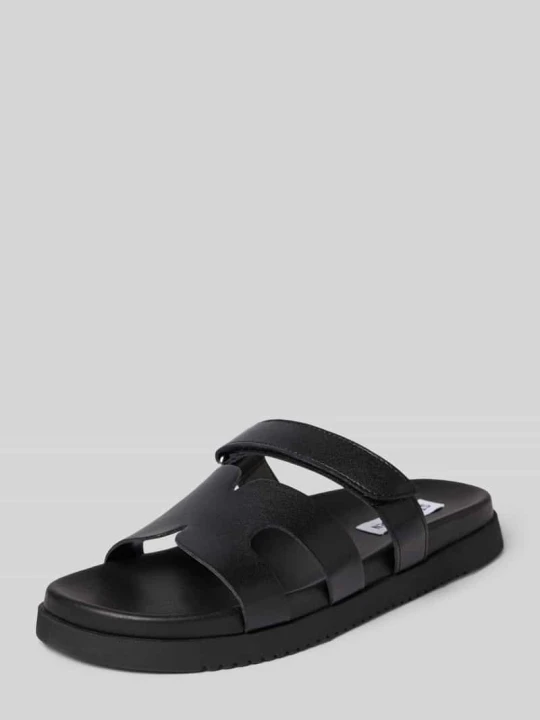 Zdjęcie produktu Sandałki ze skóry z rzepem model 'Missile' Steve Madden Czarny