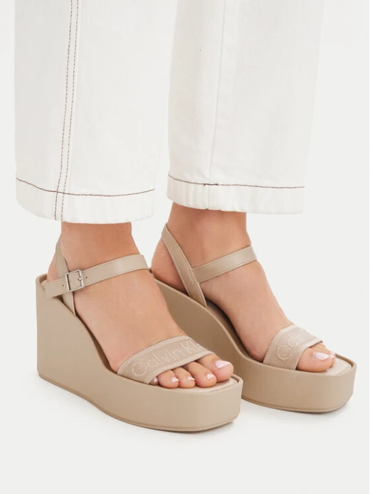 Zdjęcie produktu Sandały Calvin Klein Wedge 70 Sndl Webbing Lth HW0HW02882 Beżowy