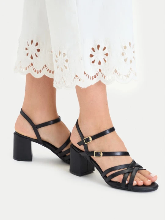 Zdjęcie produktu Sandały Clarks Ezoria Strap 26185893 Czarny