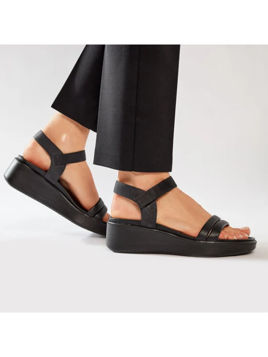 Zdjęcie produktu Sandały ECCO Flowt Wedge Lx W 27330351052 Czarny