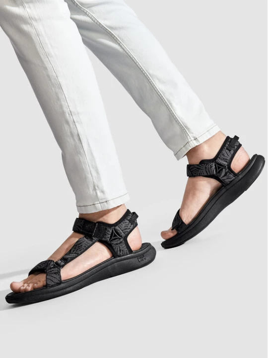 Zdjęcie produktu Sandały Helly Hansen Capilano F2f Sandal 11793_990 Czarny