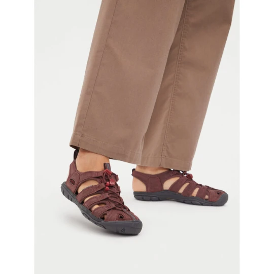 Zdjęcie produktu Sandały Keen Clearwater Cnx Lleather 1025088 Bordowy