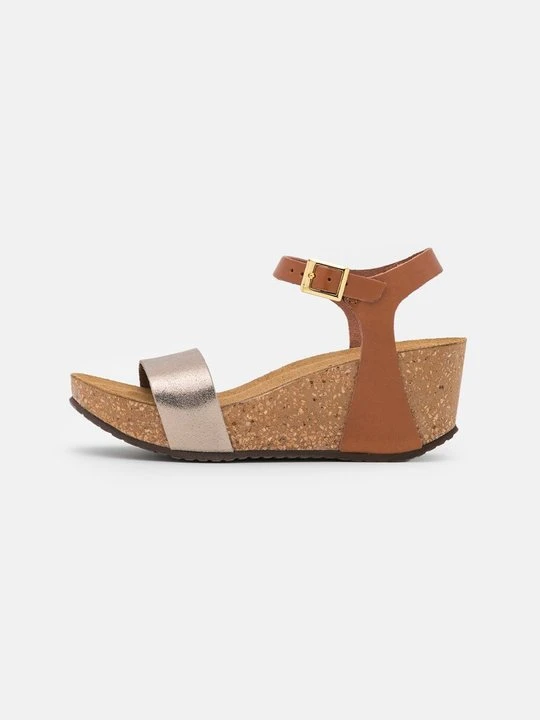 Zdjęcie produktu Sandały na koturnie Copenhagen Shoes złoty