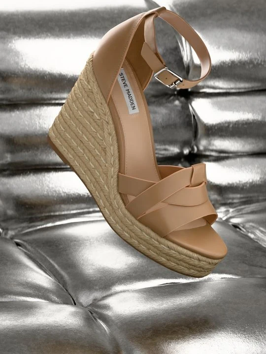 Zdjęcie produktu Sandały na koturnie Steve Madden wielbłądzi