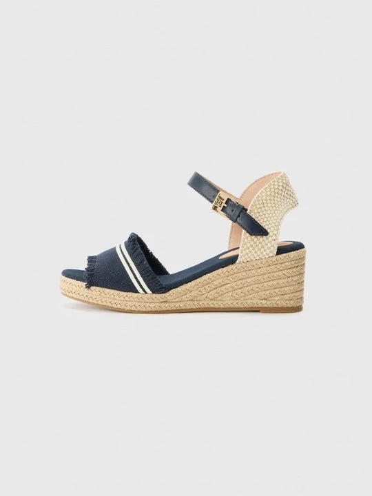 Zdjęcie produktu Sandały na koturnie Tommy Hilfiger niebieski