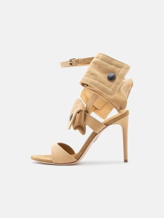 Zdjęcie produktu Sandały na obcasie Dsquared2 beżowy
