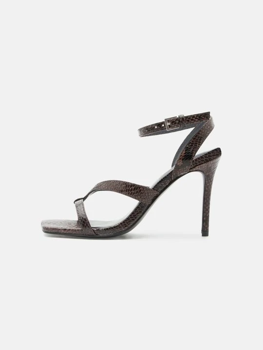 Zdjęcie produktu Sandały na obcasie Even&Odd Wide Fit By Zalando brązowy