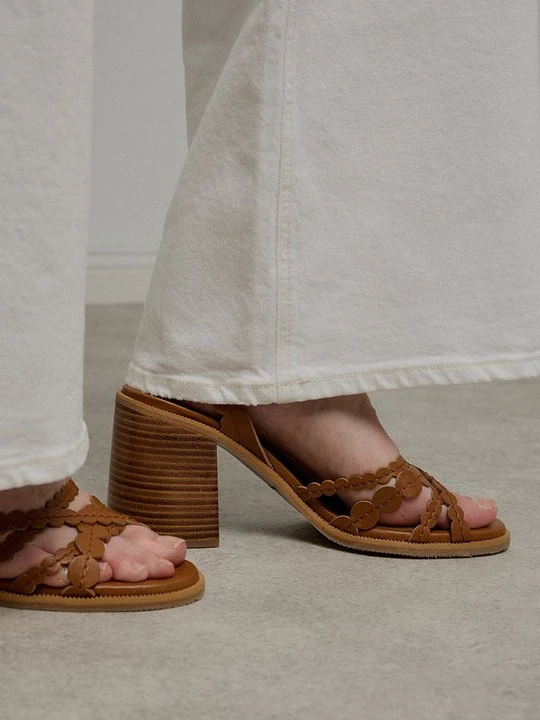 Zdjęcie produktu Sandały na obcasie See By Chloé brązowy