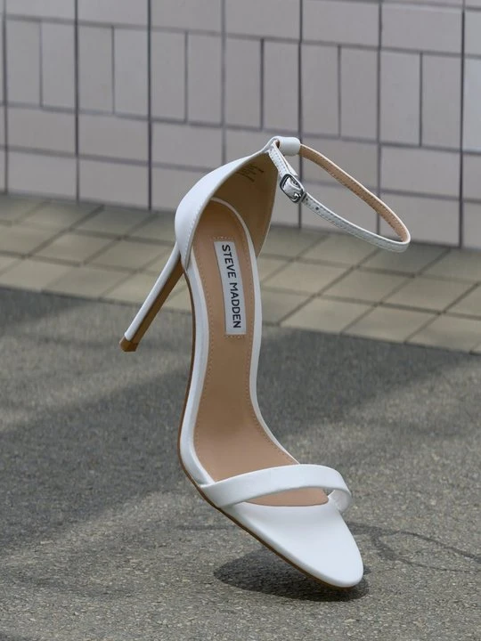 Zdjęcie produktu Sandały na obcasie Steve Madden biały