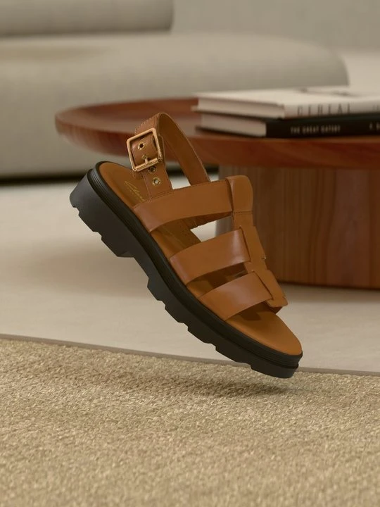 Zdjęcie produktu Sandały na platformie Clarks tan