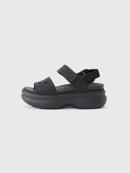Zdjęcie produktu Sandały na platformie Crocs czarny