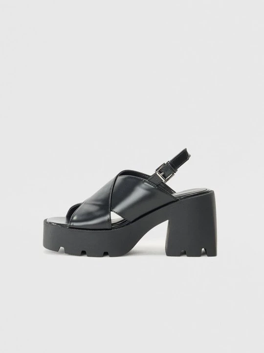 Zdjęcie produktu Sandały na platformie Even&Odd By Zalando czarny