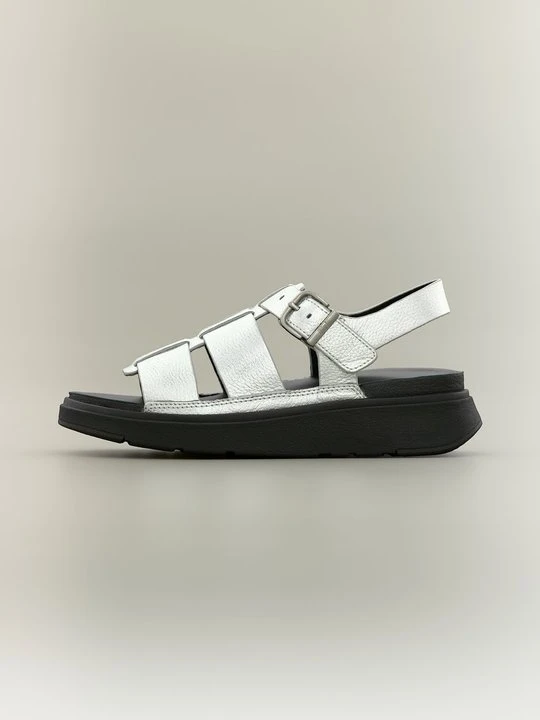 Zdjęcie produktu Sandały na platformie FitFlop srebrny