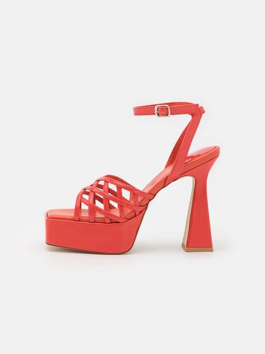 Zdjęcie produktu Sandały na platformie Jeffrey Campbell koralowy