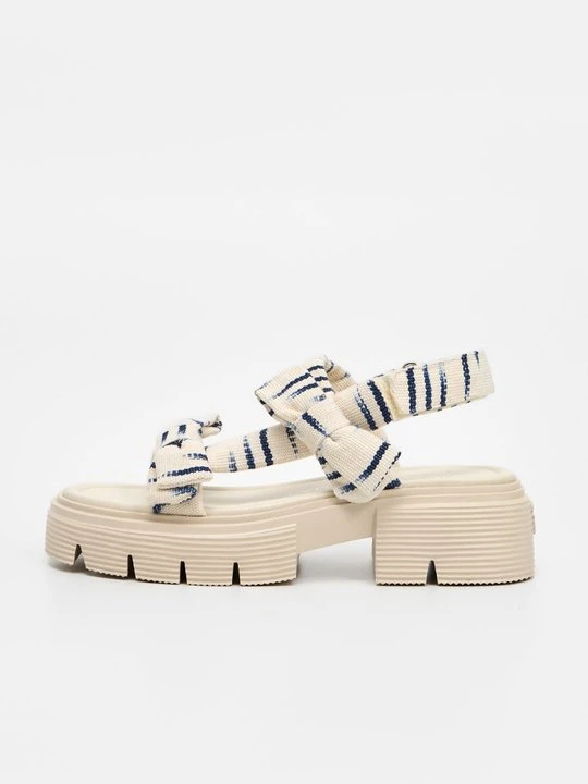 Zdjęcie produktu Sandały na platformie Stuart Weitzman mleczny