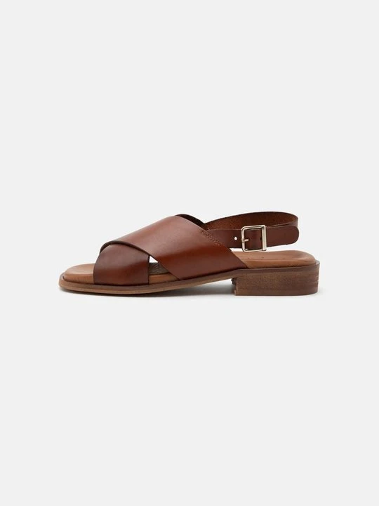 Zdjęcie produktu Sandały Pavement tan