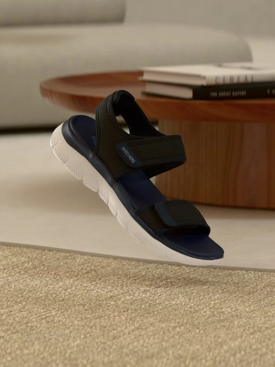 Zdjęcie produktu Sandały Skechers granatowy