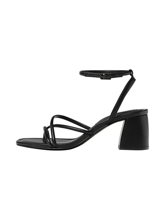 Zdjęcie produktu Sandały Stradivarius czarny