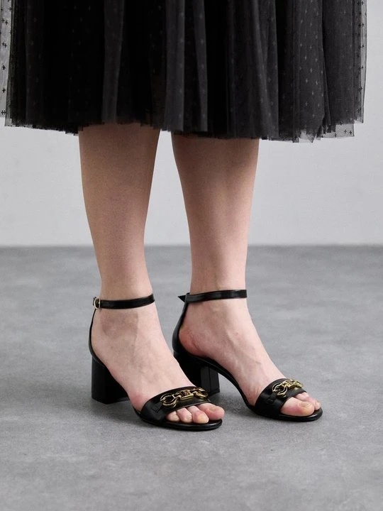 Zdjęcie produktu Sandały Stuart Weitzman czarny