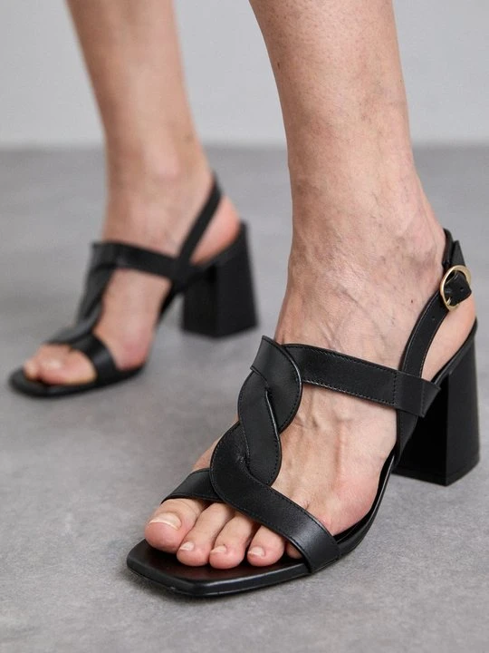 Zdjęcie produktu Sandały Stuart Weitzman czarny