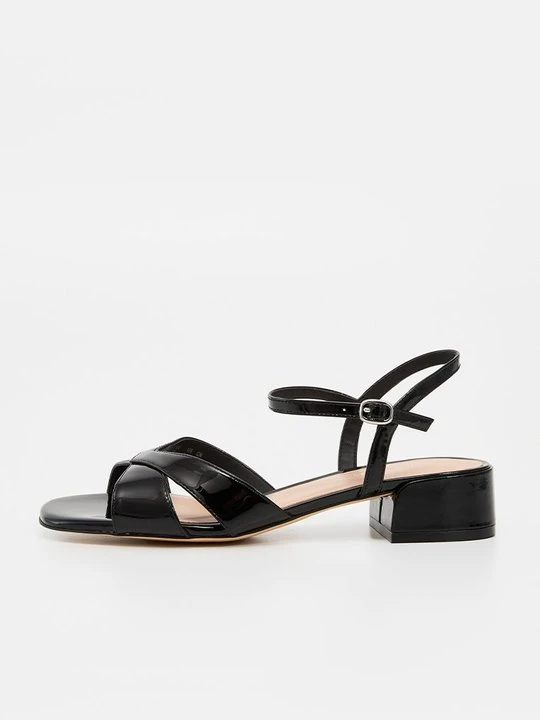 Zdjęcie produktu Sandały Stuart Weitzman czarny